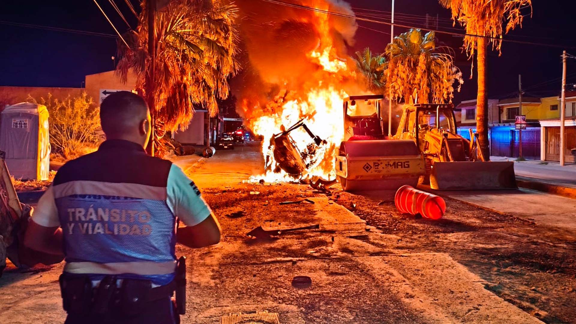 Dos Jóvenes Mueren Calcinados tras Accidente Volcadura e Incendio en Torreón